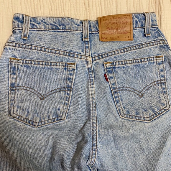 MAKE OFFER Vintage Levi’s - light wash - Picture 9 of 9